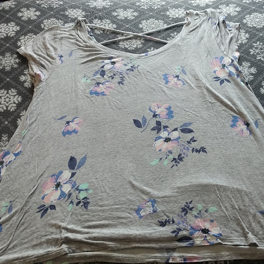 💙3/$20   Cute floral top